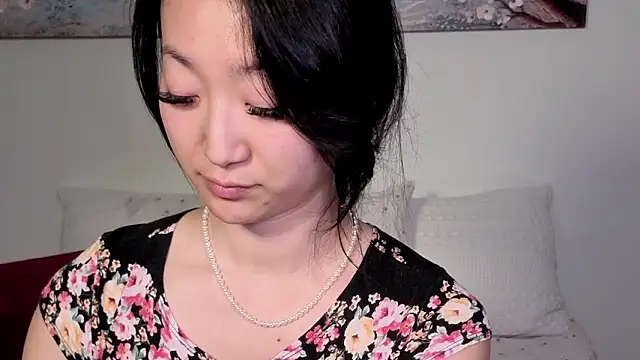 Snapshot of MySweetSofie chatting on 10/05/25, 10:51 MySweetSofie online show from 10/05/25, 10:51