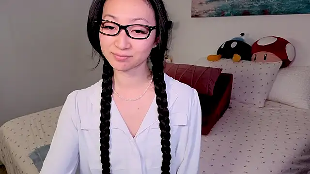 Snapshot of MySweetSofie chatting on 10/28/25, 07:16 MySweetSofie online show from 10/28/25, 07:16