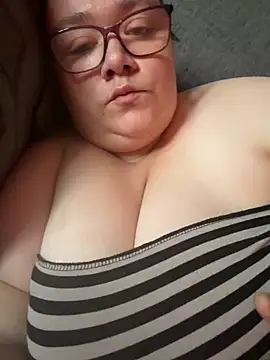 Honey HazelX online show from 06/27/26, 04:17