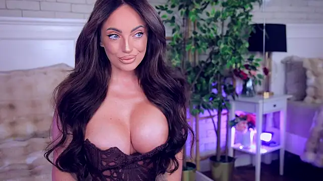 Snapshot of annabellahot chatting on 03/21/26, 04:50 annabellahot online show from 03/21/26, 04:50