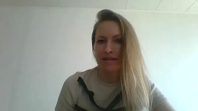 Nimetta online show from 07/07/26, 10:52