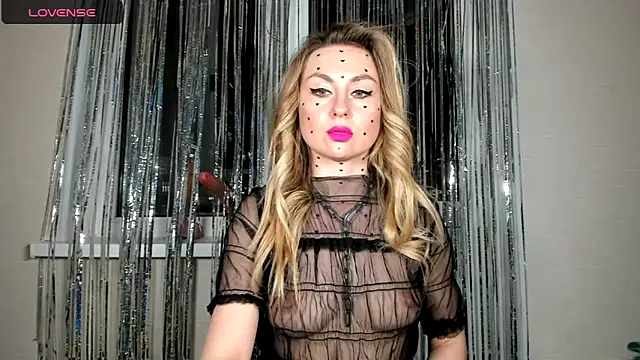 Snapshot of kelly_copperfield chatting on 02/14/25, 04:31 kelly copperfield online show from 02/14/25, 04:31