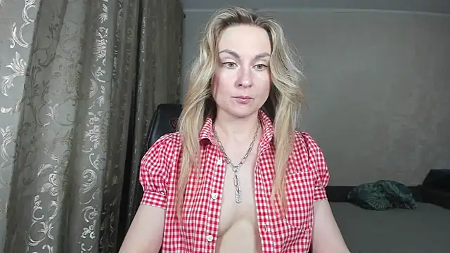 Snapshot of kelly_copperfield chatting on 10/21/25, 03:35 kelly copperfield online show from 10/21/25, 03:35