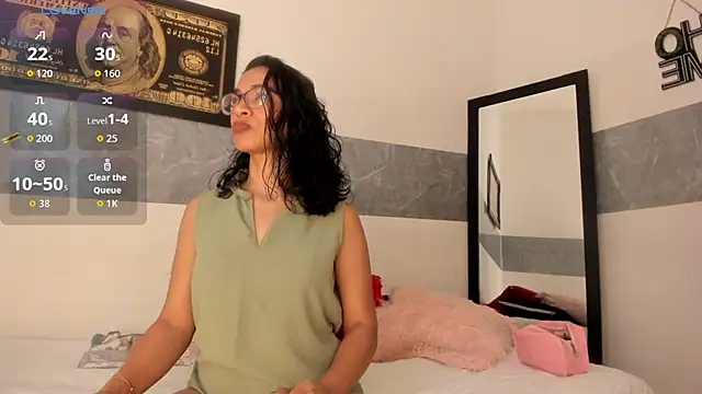 stacyfoxxx online show from 08/06/26, 10:00