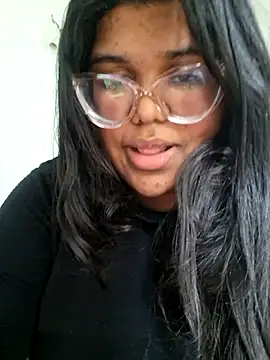 Snapshot of Delya_soloexperimento chatting on 07/17/26, 03:39 Delya soloexperimento online show from 07/17/26, 03:39