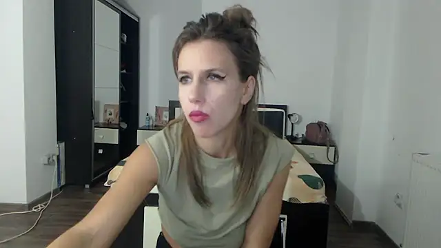 DedeSibel online show from 01/24/25, 05:42