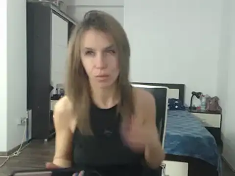 DedeSibel online show from 02/13/25, 10:23