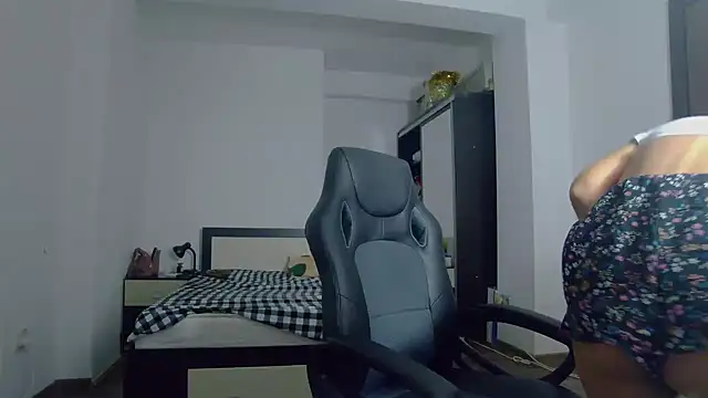 DedeSibel online show from 10/05/25, 01:48