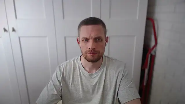 Snapshot of VelvetPaw chatting on 06/22/26, 02:36 VelvetPaw online show from 06/22/26, 02:36
