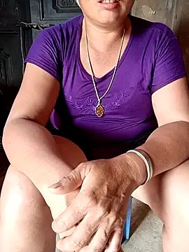 Snapshot of NyloveSquirt chatting on 06/27/26, 08:41 NyloveSquirt online show from 06/27/26, 08:41