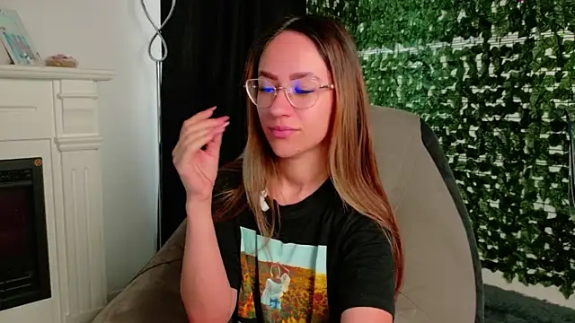 Nicole Bliss online show from 07/07/26, 05:21