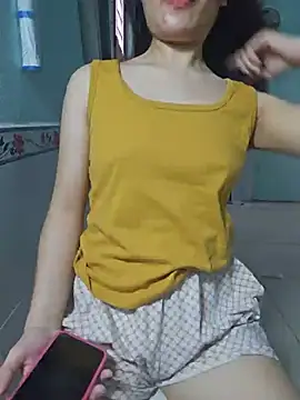 Snapshot of cherry_chjan chatting on 07/27/26, 03:46 cherry chjan online show from 07/27/26, 03:46