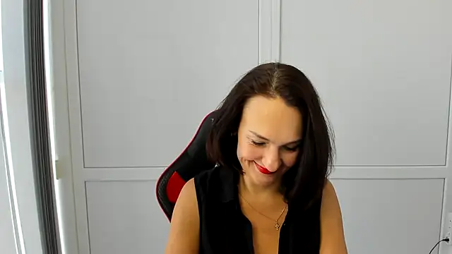 Snapshot of OliviaKateee chatting on 07/16/26, 06:30 OliviaKateee online show from 07/16/26, 06:30