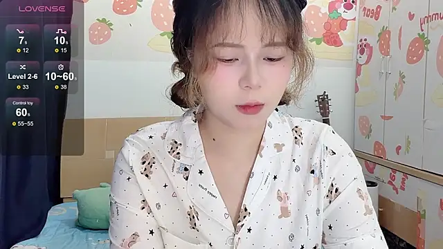 Snapshot of Una9_ chatting on 07/19/26, 06:55 Una9 online show from 07/19/26, 06:55