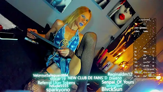 Snapshot of love_amor_ chatting on 01/09/25, 09:58 love amor  online show from 01/09/25, 09:58