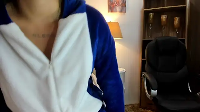 Luna black19 online show from 07/07/26, 12:31