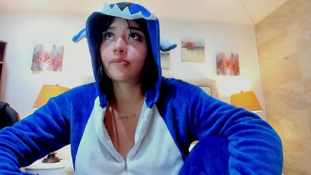 Luna black19 online show from 07/15/26, 12:43
