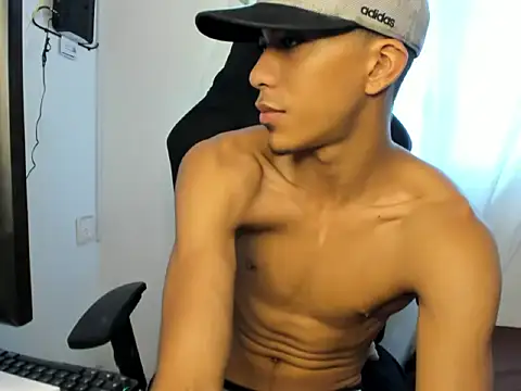 Snapshot of alien_bigck chatting on 06/29/26, 02:50 alien bigck online show from 06/29/26, 02:50