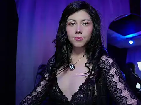 Snapshot of Layra_rose chatting on 07/16/26, 10:16 Layra rose online show from 07/16/26, 10:16
