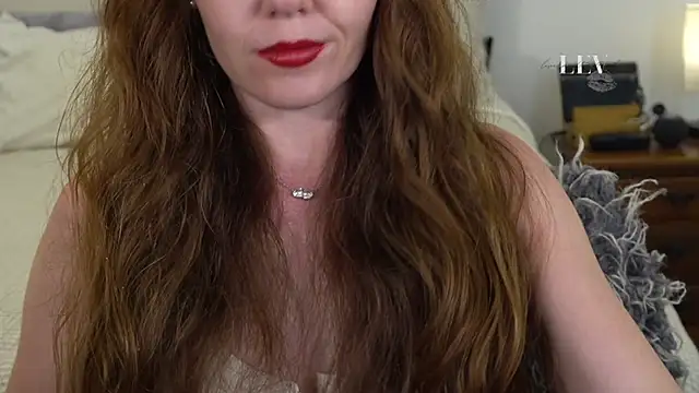 Snapshot of leverageurassets chatting on 03/04/26, 10:05 leverageurassets online show from 03/04/26, 10:05