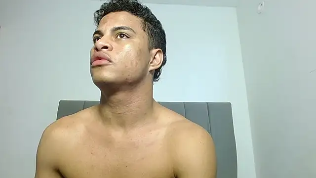 Jose And Daniel online show from 08/05/26, 11:57