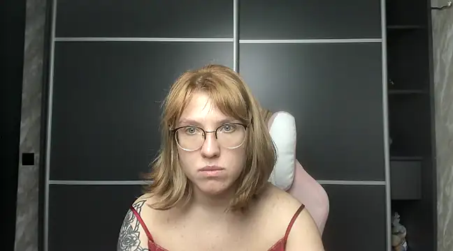 Reginasmilee online show from 02/08/25, 06:33