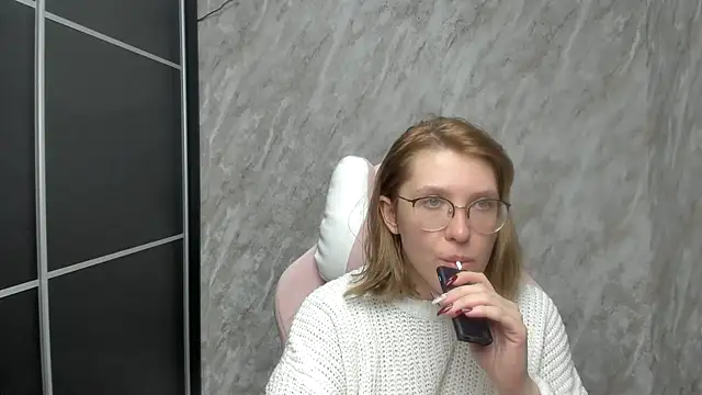 Reginasmilee online show from 02/23/25, 03:51