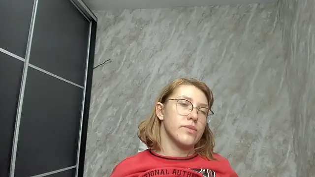 Reginasmilee online show from 02/25/25, 02:47