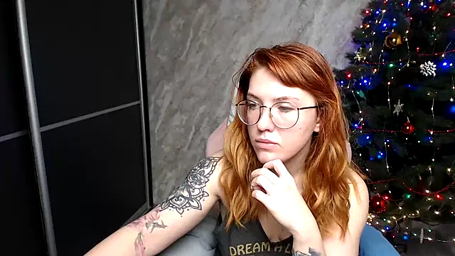 Reginasmilee online show from 12/23/25, 12:30