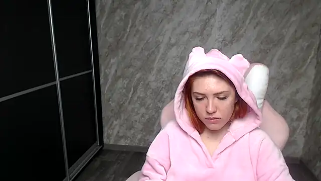 Reginasmilee online show from 02/03/26, 06:51