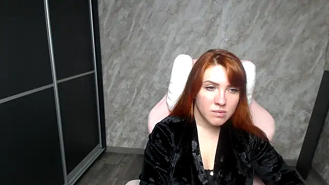 Reginasmilee online show from 02/06/26, 08:51