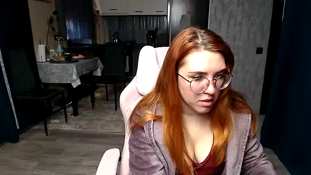 Reginasmilee online show from 04/28/26, 02:49
