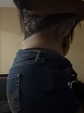 mila ford online show from 06/25/26, 04:34
