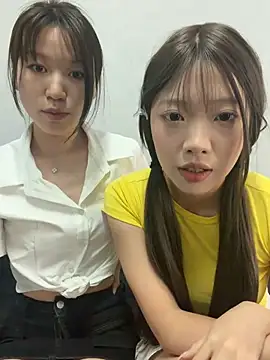 Snapshot of YY-1-1-1 chatting on 07/01/26, 06:48 YY-1-1-1 online show from 07/01/26, 06:48