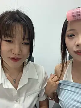 Snapshot of YY-1-1-1 chatting on 07/07/26, 06:27 YY-1-1-1 online show from 07/07/26, 06:27