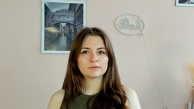 Snapshot of VersieMeschino chatting on 06/28/26, 07:14 VersieMeschino online show from 06/28/26, 07:14