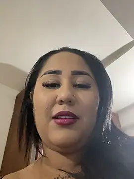 Valentina Tilly online show from 06/24/26, 10:31
