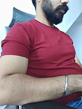 Snapshot of 8inch_hunk19 chatting on 06/26/26, 06:40 8inch hunk19 online show from 06/26/26, 06:40