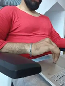 Snapshot of 8inch_hunk19 chatting on 06/29/26, 10:15 8inch hunk19 online show from 06/29/26, 10:15