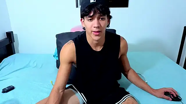 Snapshot of Noah__Dick chatting on 07/05/26, 05:47 Noah Dick online show from 07/05/26, 05:47