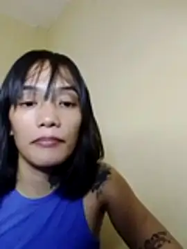 madamSHUWWALL online show from 06/25/26, 06:18