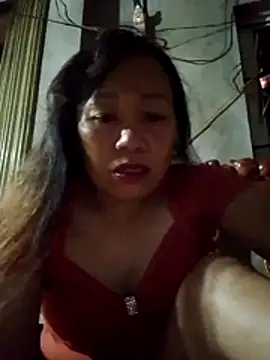 Snapshot of Moon_squirtt chatting on 07/06/26, 01:41 Moon squirtt online show from 07/06/26, 01:41