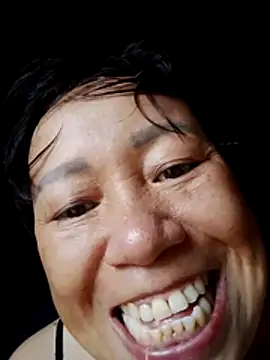 Snapshot of Moon_squirtt chatting on 07/18/26, 03:22 Moon squirtt online show from 07/18/26, 03:22