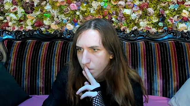 Snapshot of ChrisyBevy chatting on 07/01/26, 07:24 ChrisyBevy online show from 07/01/26, 07:24