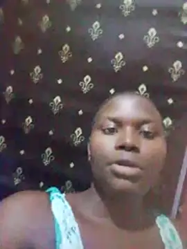 Snapshot of baby-laura chatting on 06/27/26, 04:34 baby-laura online show from 06/27/26, 04:34