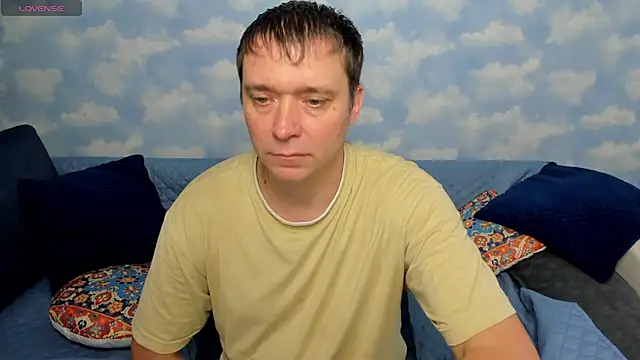 Snapshot of MenyCooper chatting on 08/01/26, 02:33 MenyCooper online show from 08/01/26, 02:33