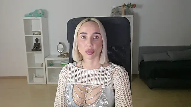 Snapshot of Blondie_VIP chatting on 07/02/26, 08:20 Blondie VIP online show from 07/02/26, 08:20