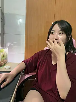 Snapshot of QuynhAnh68 chatting on 07/03/26, 02:34 QuynhAnh68 online show from 07/03/26, 02:34