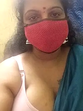 Poojitha-Queen online show from 07/15/26, 05:18