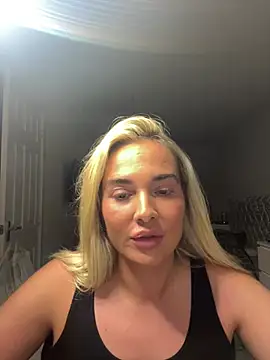 MarnieMilfxox online show from 07/07/26, 08:57